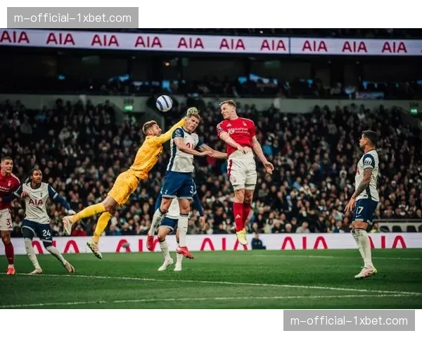 诺丁汉森林客场3比0大胜热刺 佩雷拉收获执教后英超首胜